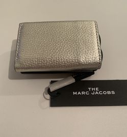 MARC JACOBS | Unisex Plain Leather Folding Wallet Small Wallet Logo. Thumbnail