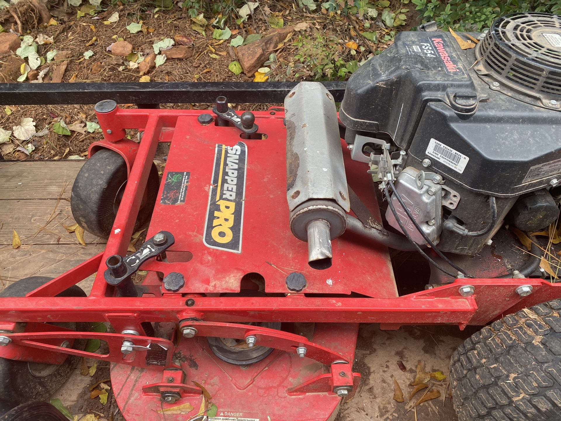 Snapper Pro 36” Walk Behind Mower for Sale in Jonesboro,