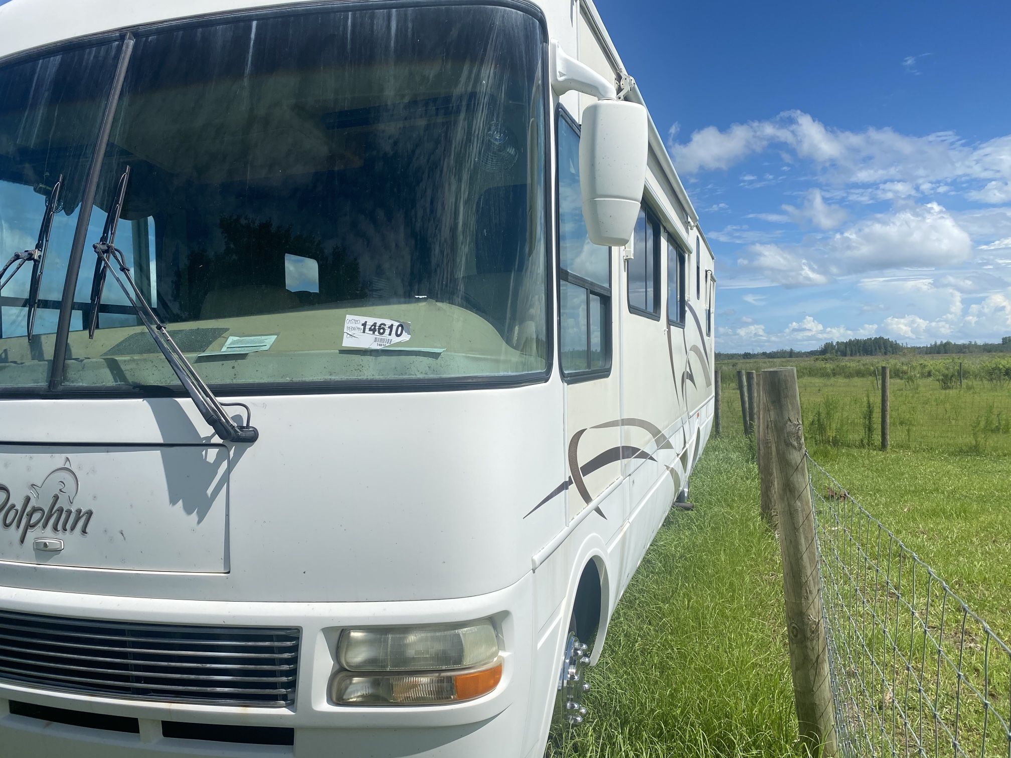 2004 Dolphin Motorhome 1 Owner