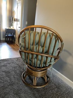 Vintage Style Swivel Chair  Thumbnail