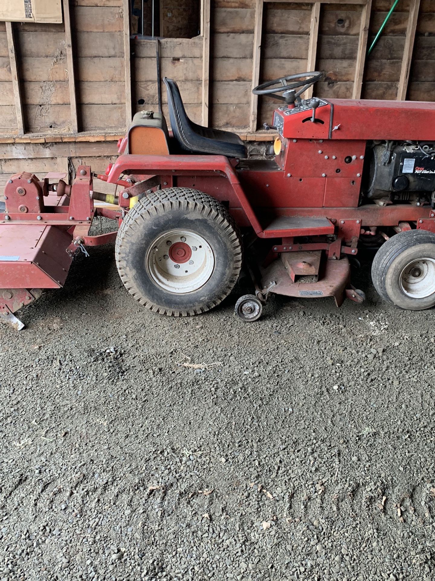 Wheel Horse Hydraulic Tractor With 60” Cutting Deck And Rototiller 