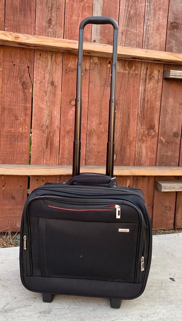 SOLO LUGGAGE BLACK
