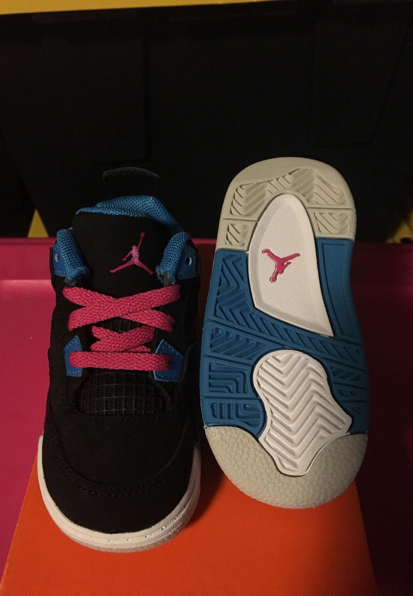 Jordan’s girl shoes size 5c Brand New