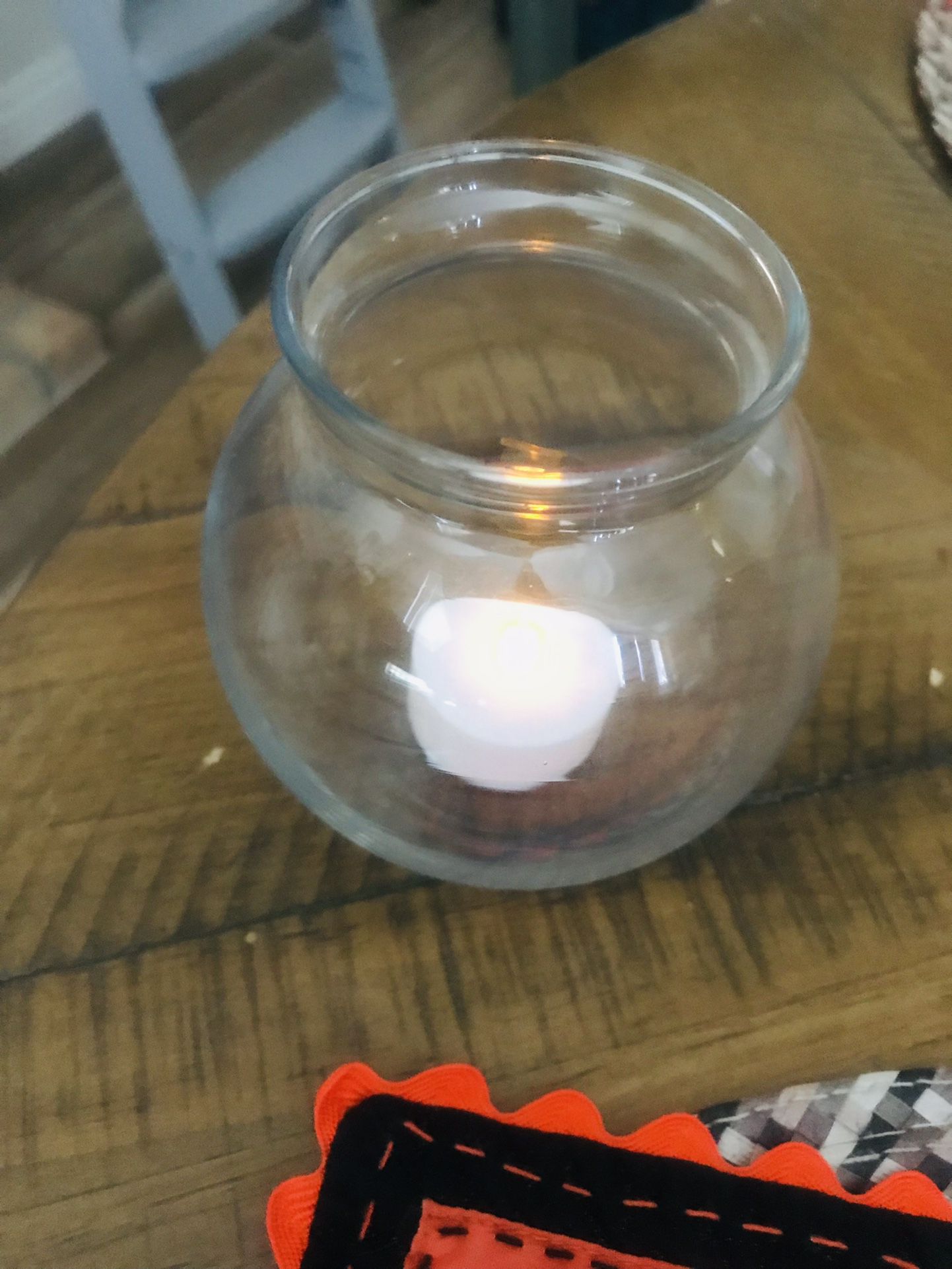 Glass Jars With Tea Lights 
