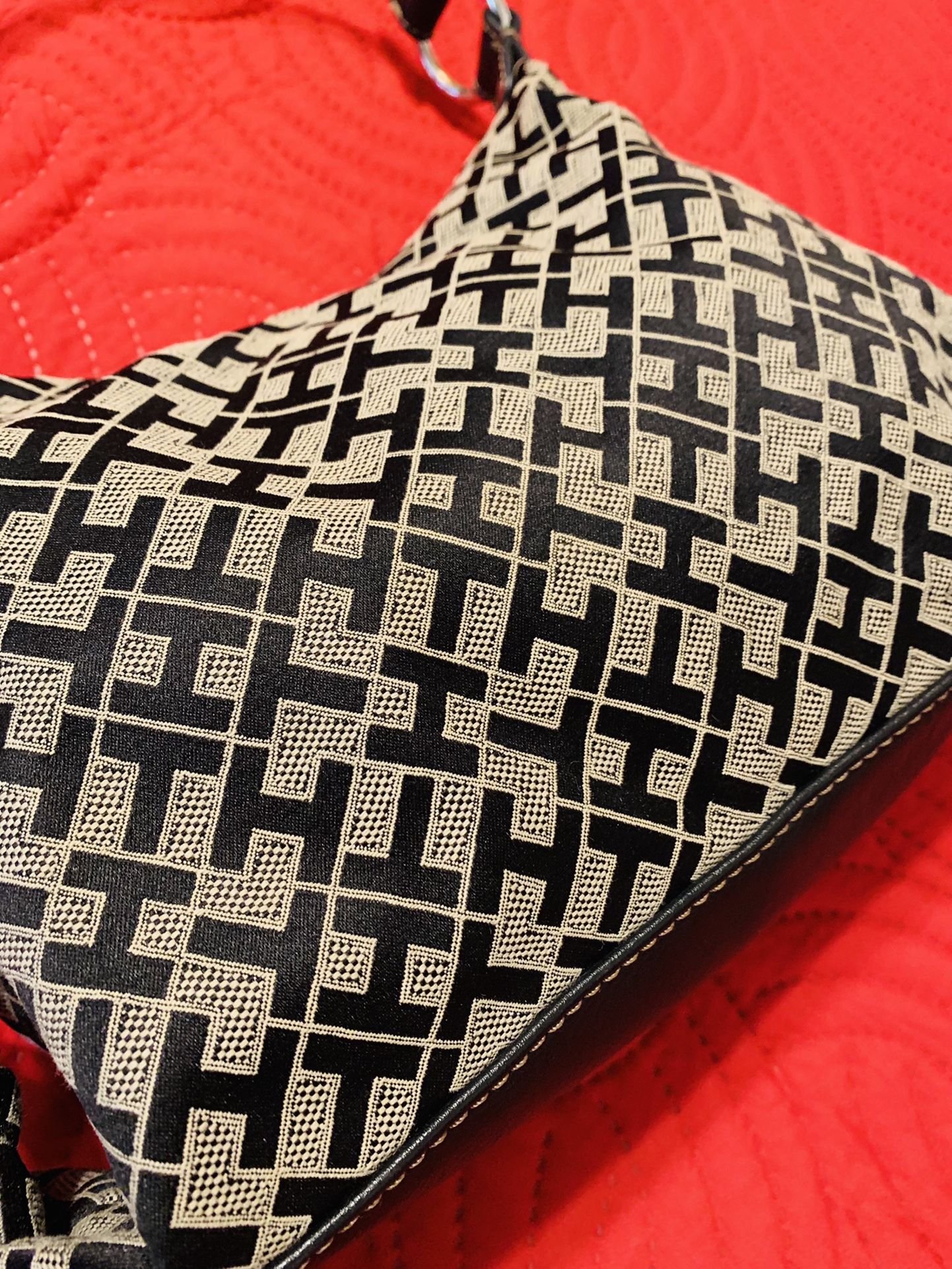 Tommy Hilfiger Shoulder Bag | Classic | Small