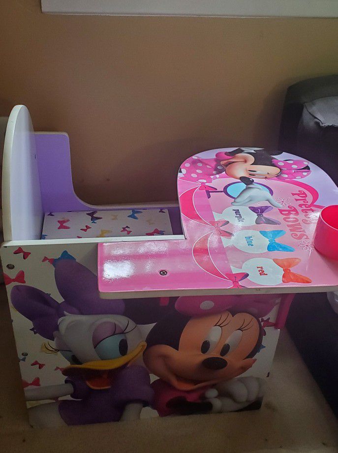  Toddler Mickey Mouse Desk 