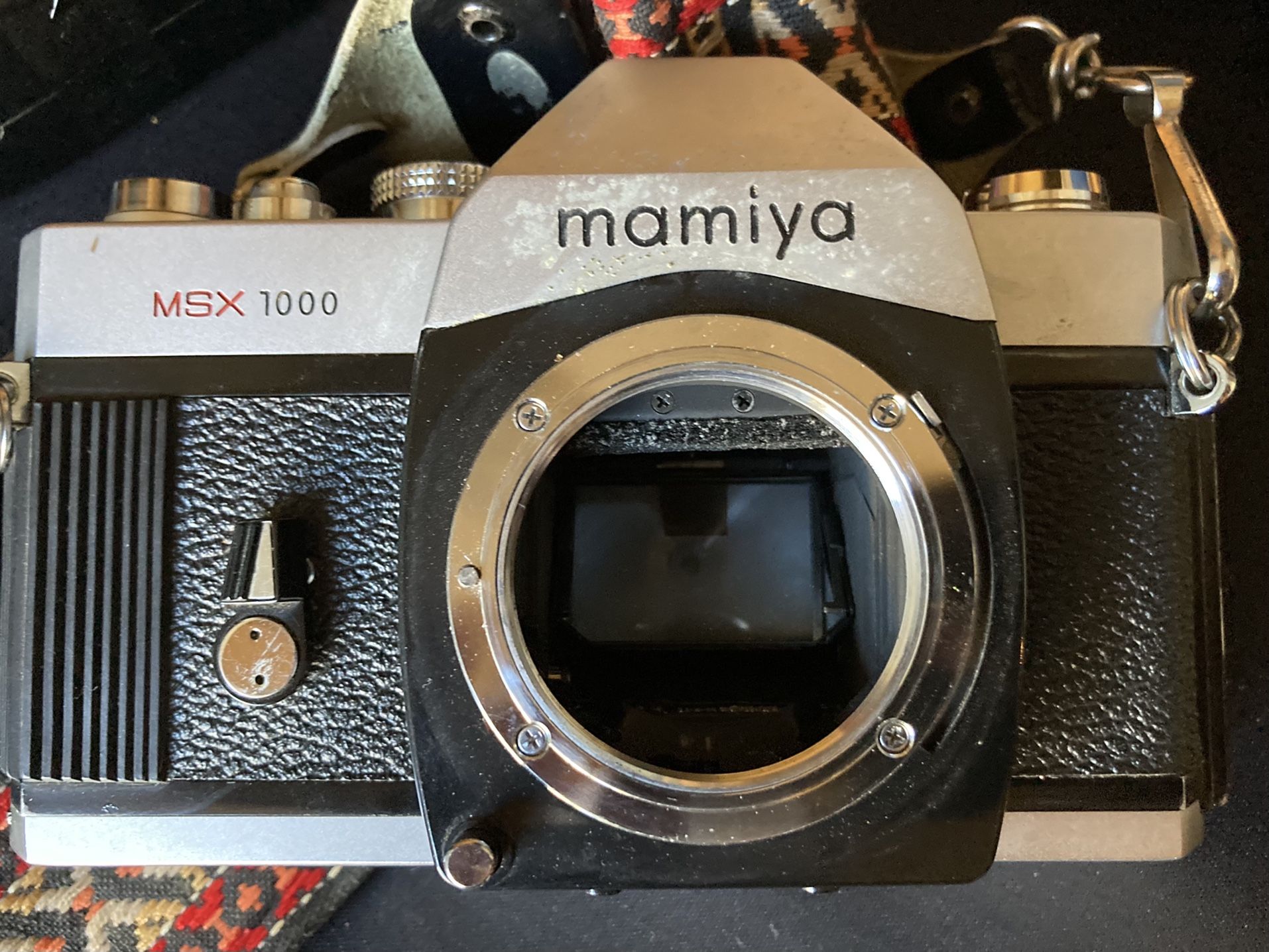 Mamiya MSX 1000 35mm SLR Film Camera with 55mm and 75~200mm Lens