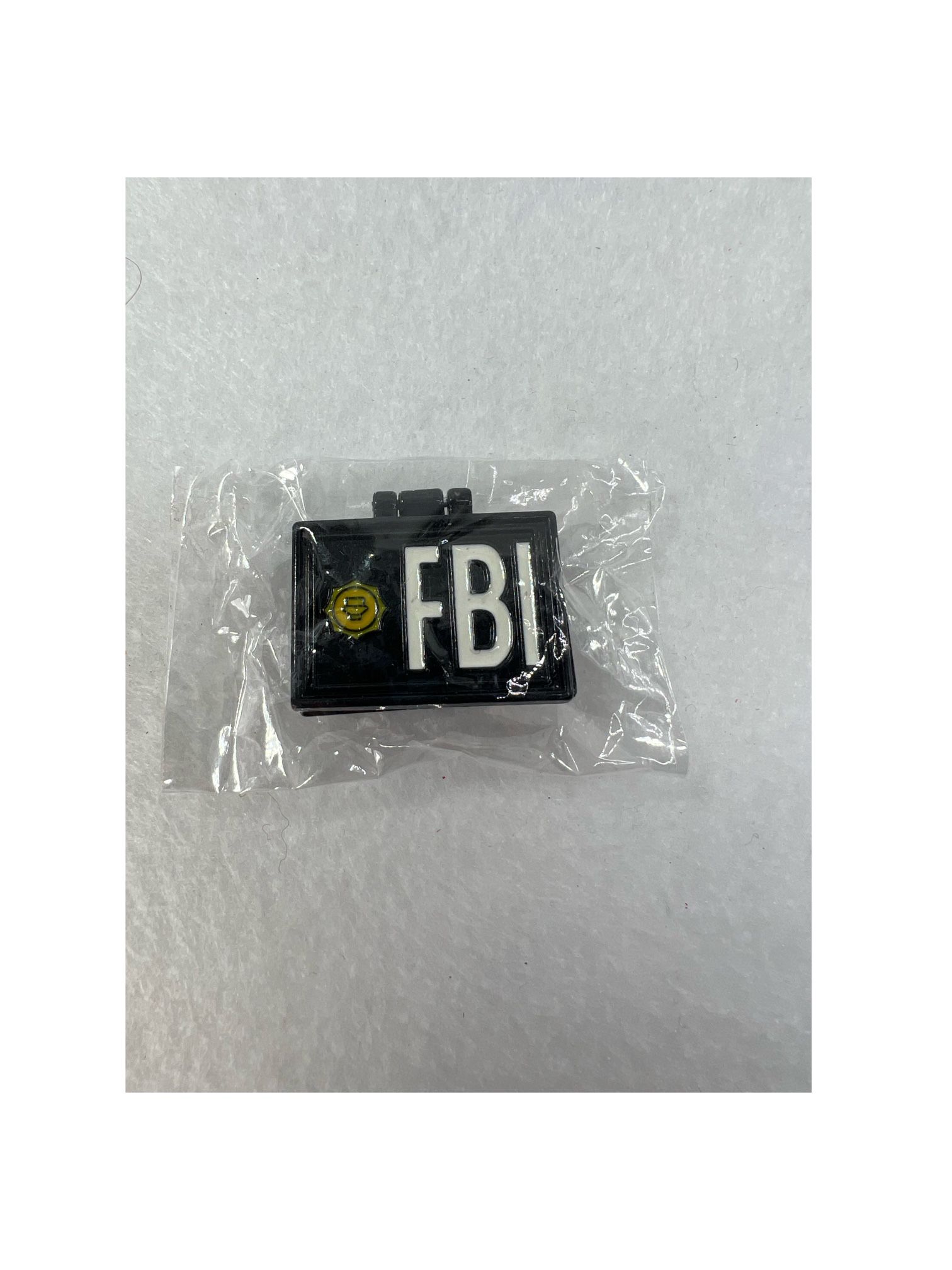 FBI The X files Simpson Funny Pin Brooch New