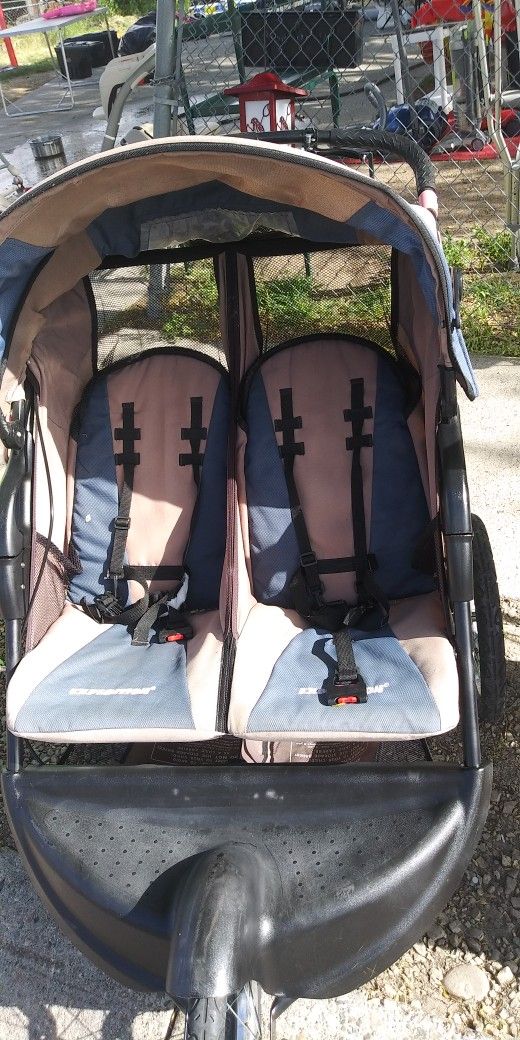 Baby Trend Expedition Jogging Stroller