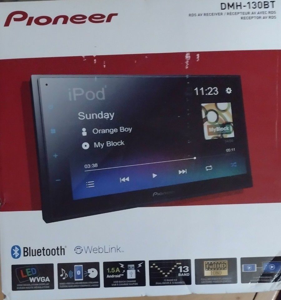 Pioneer Touch Screen Radio