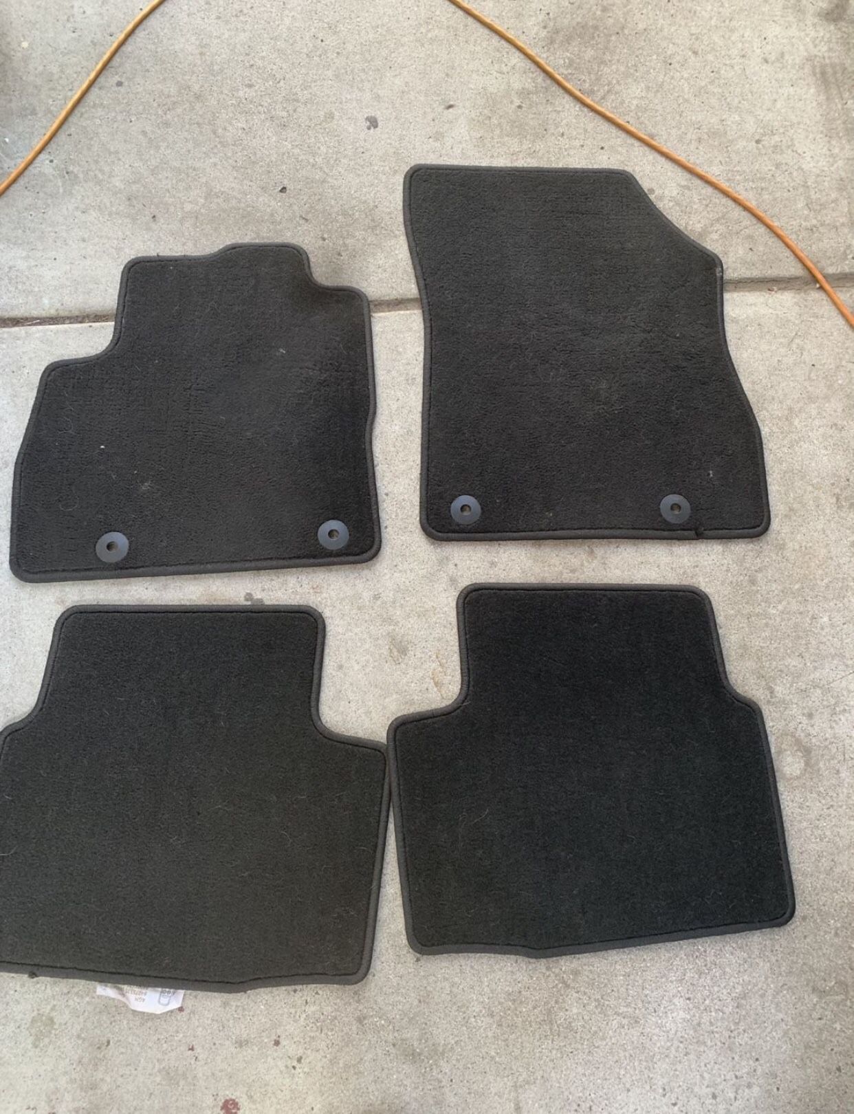 Chevrolet Chevy Cruze Complete Set Floor Car Mats Carpet