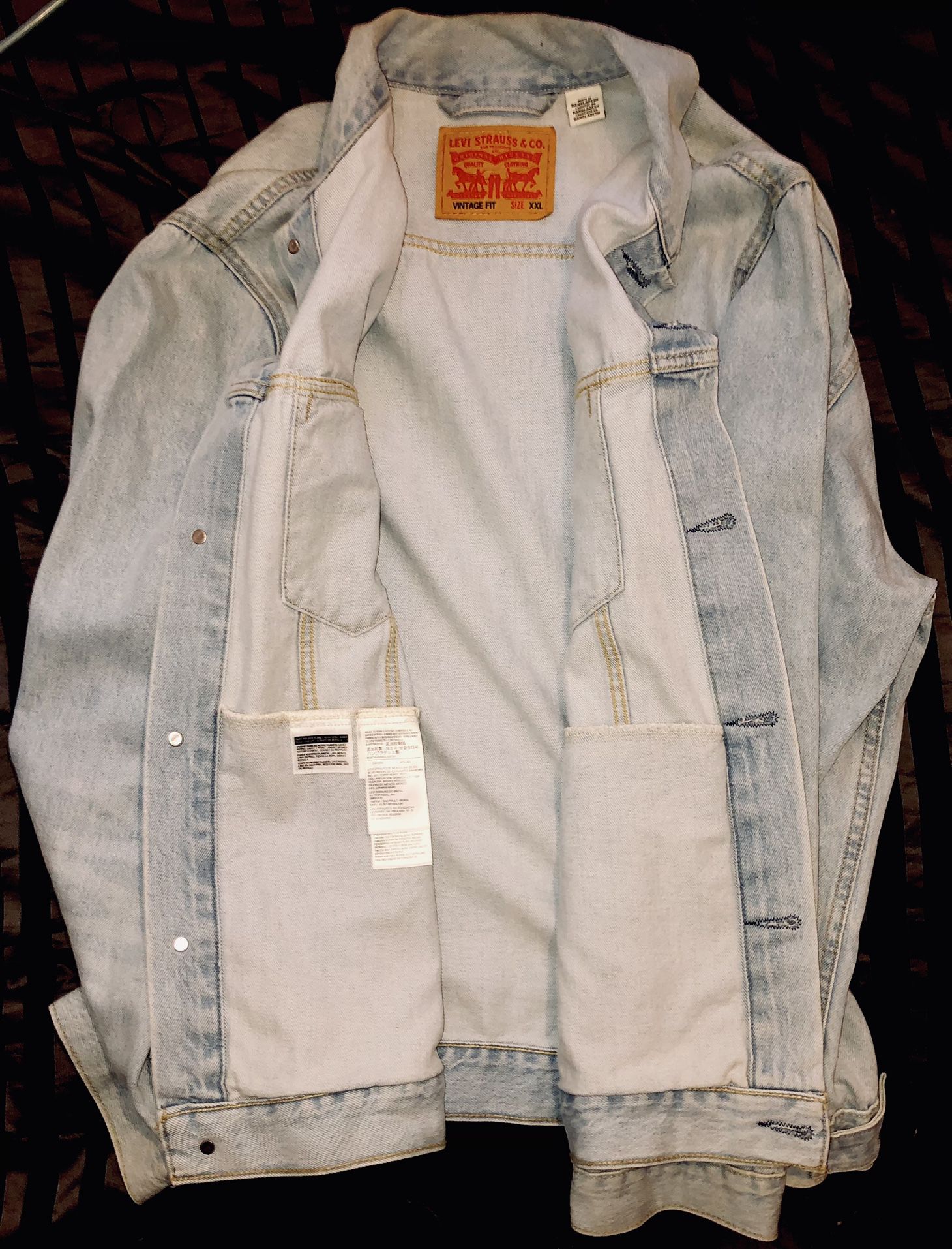 Levi’s-Jacket And Jean Pants Outfit  