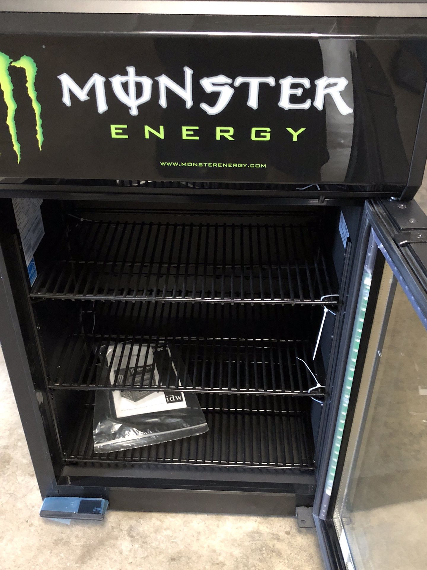 BRAND NEW MONSTER MINI FRIDGE COOLER REFRIGERATOR G6CB Red Bull