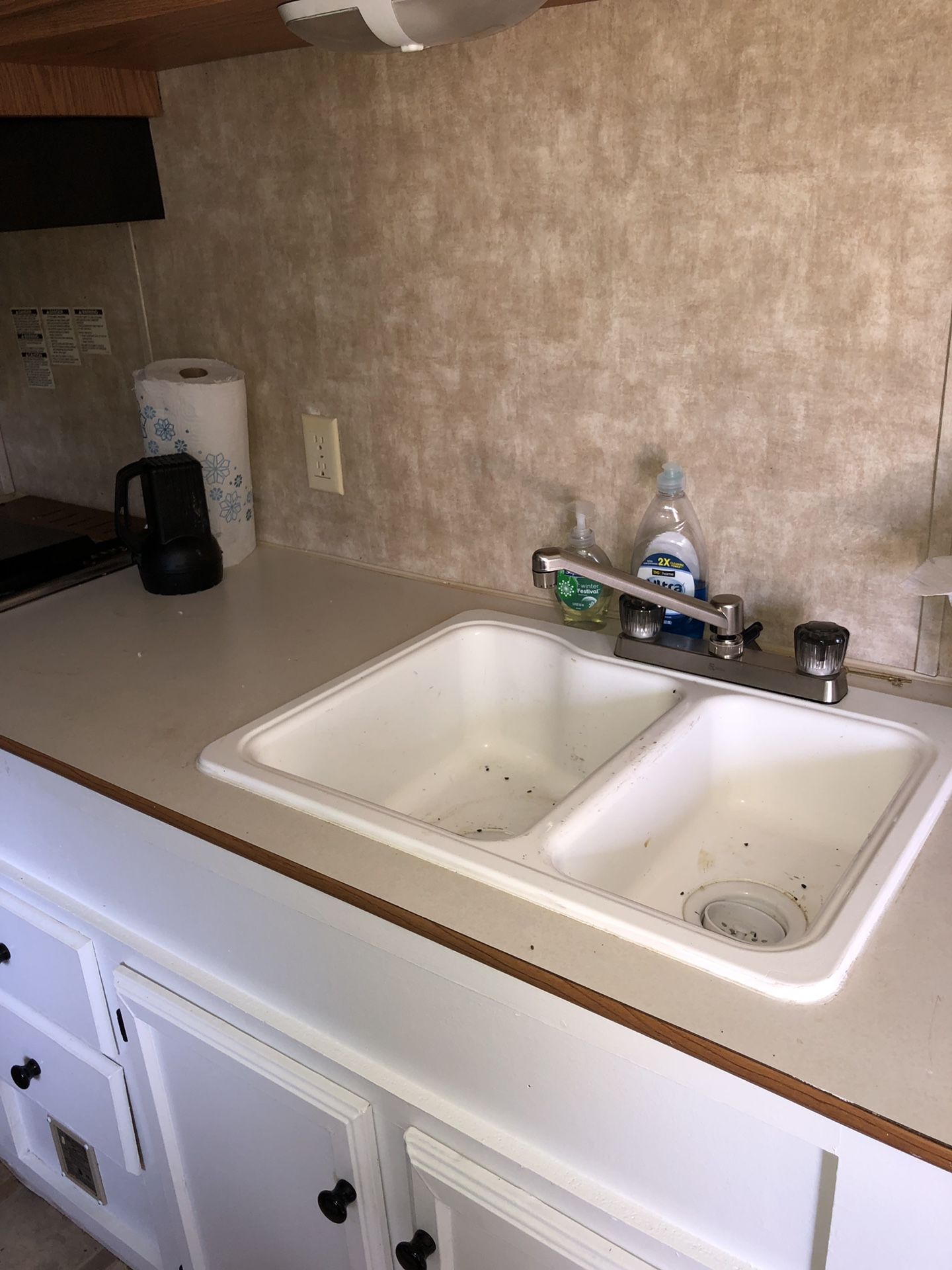 2006 Pioneer travel trailer