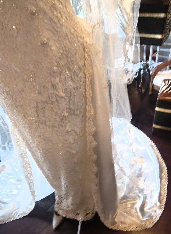 EMAUEL UNGARO VINTAGE LACE PEARL SEQUIN BEADED WEDDING GOWN & TRAINNEW NEVER WORN SIZE 12 I ORY