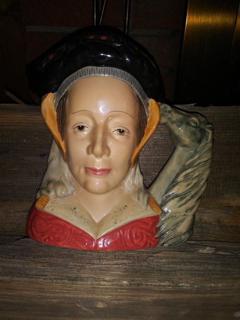 Royal Doulton - Large Toby Jug
