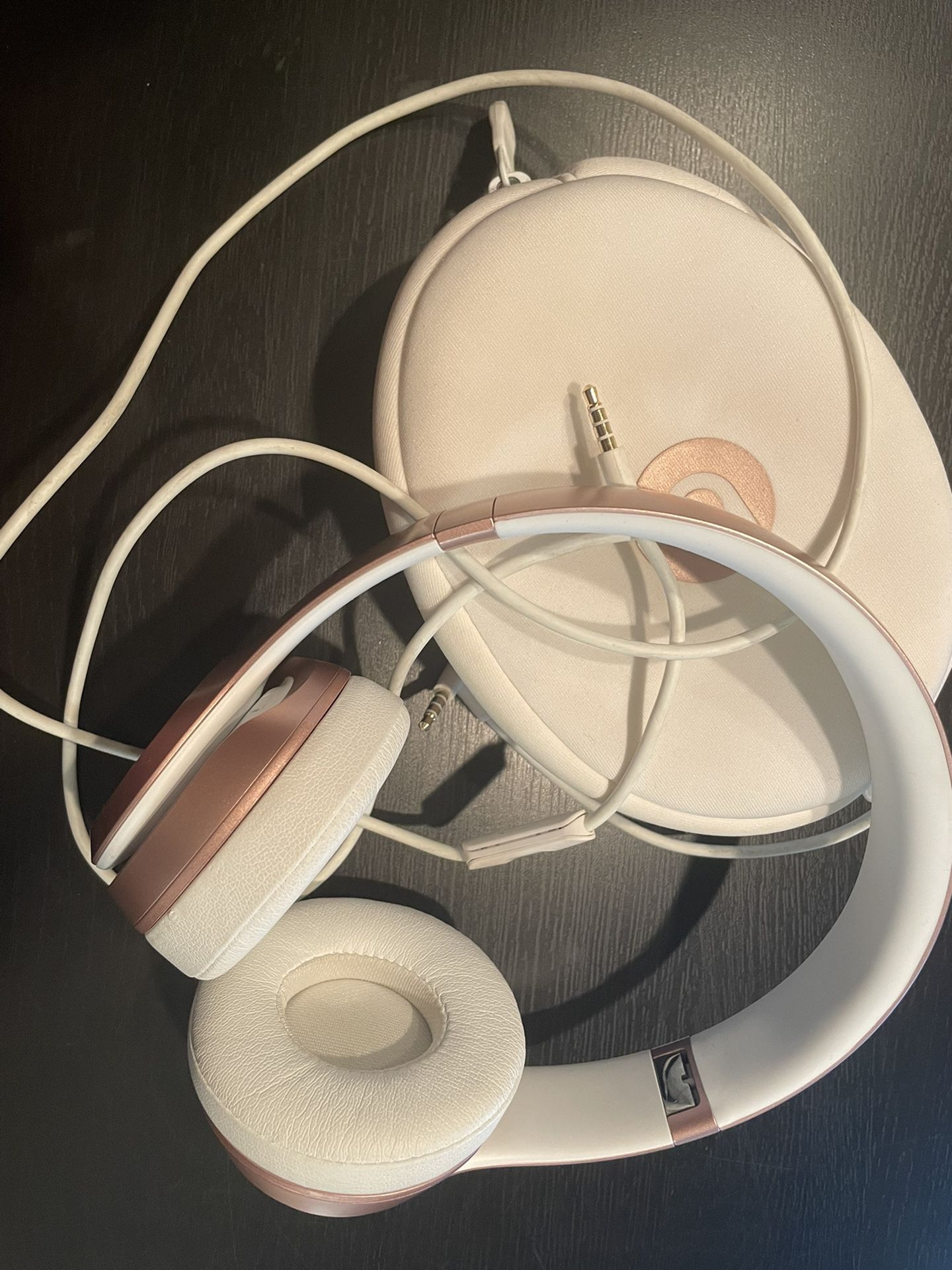 Beats By Dre Solo 2 Wirless Rose Gold