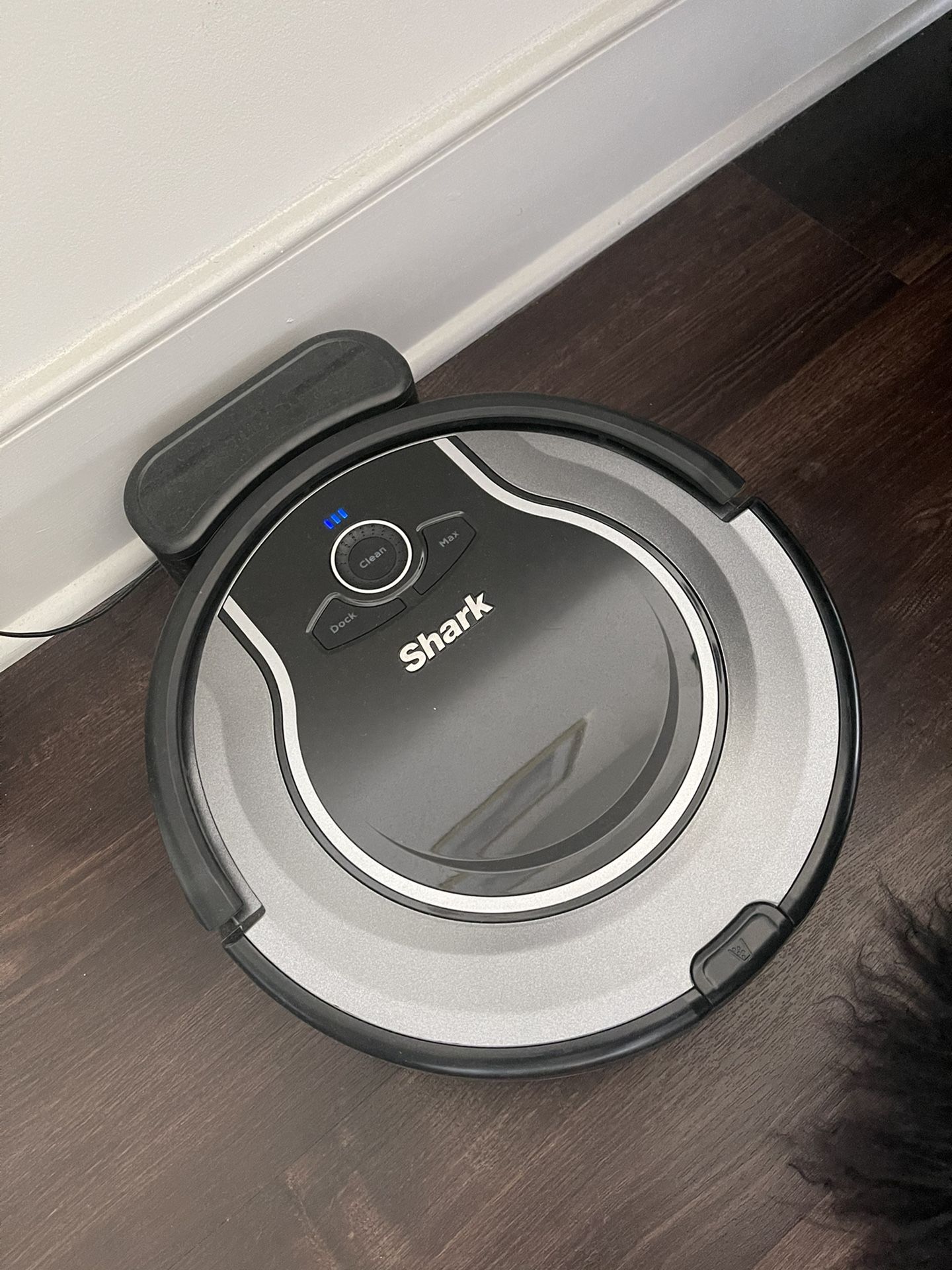 I shark Robot Vacuum