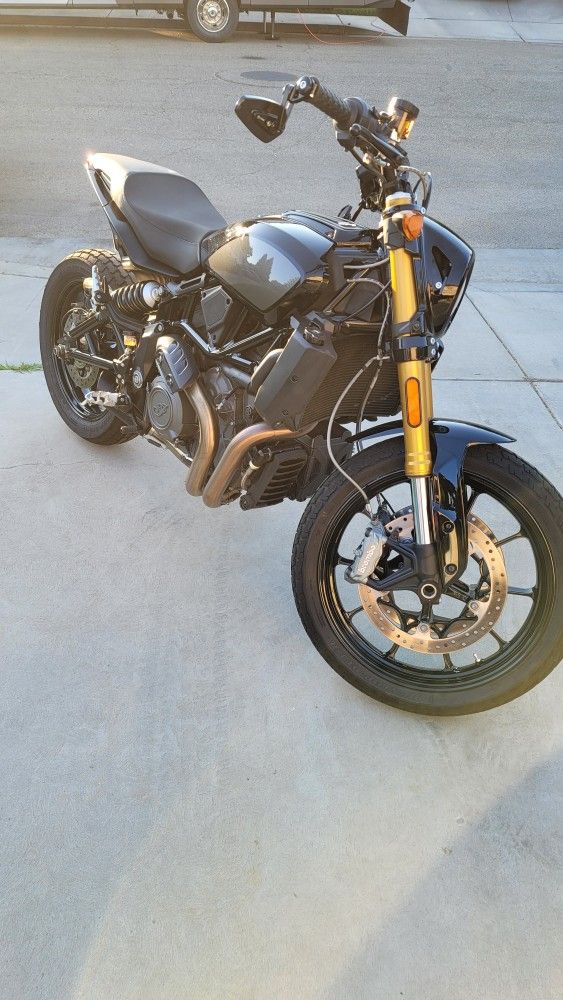 2019 Indian Ftr 1200s