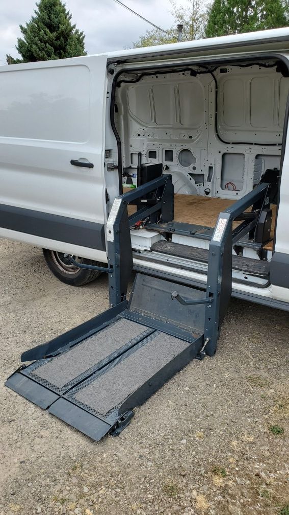 Ricon wheelchair lift for van for Sale in Bothell, WA OfferUp