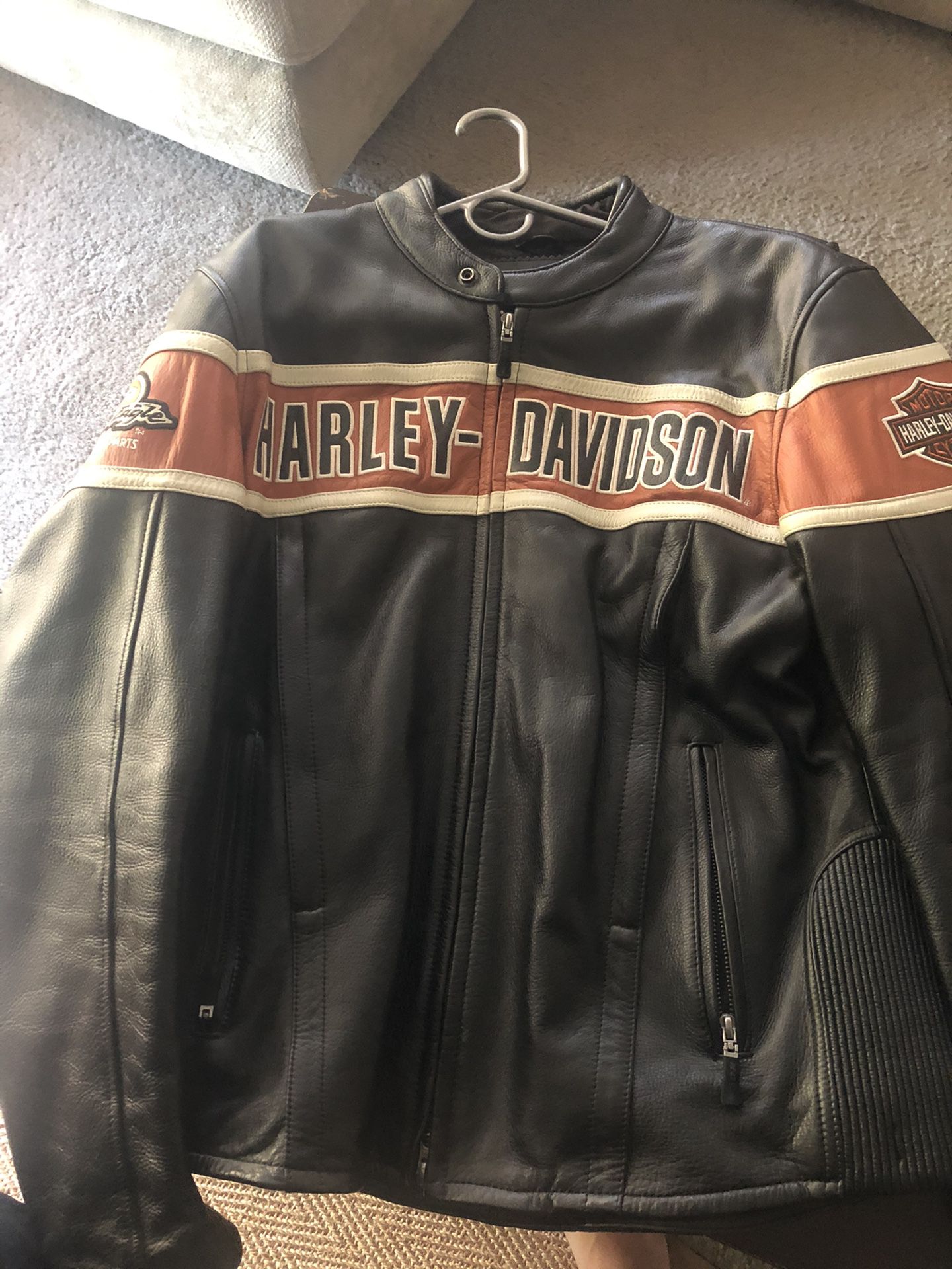 Harley Davidson Men’s leather coat - size L