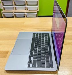 Apple MacBook Pro Touch Bar 13 Laptop | 2020 | SSD | RETINA | MACOS MONTEREY. Thumbnail