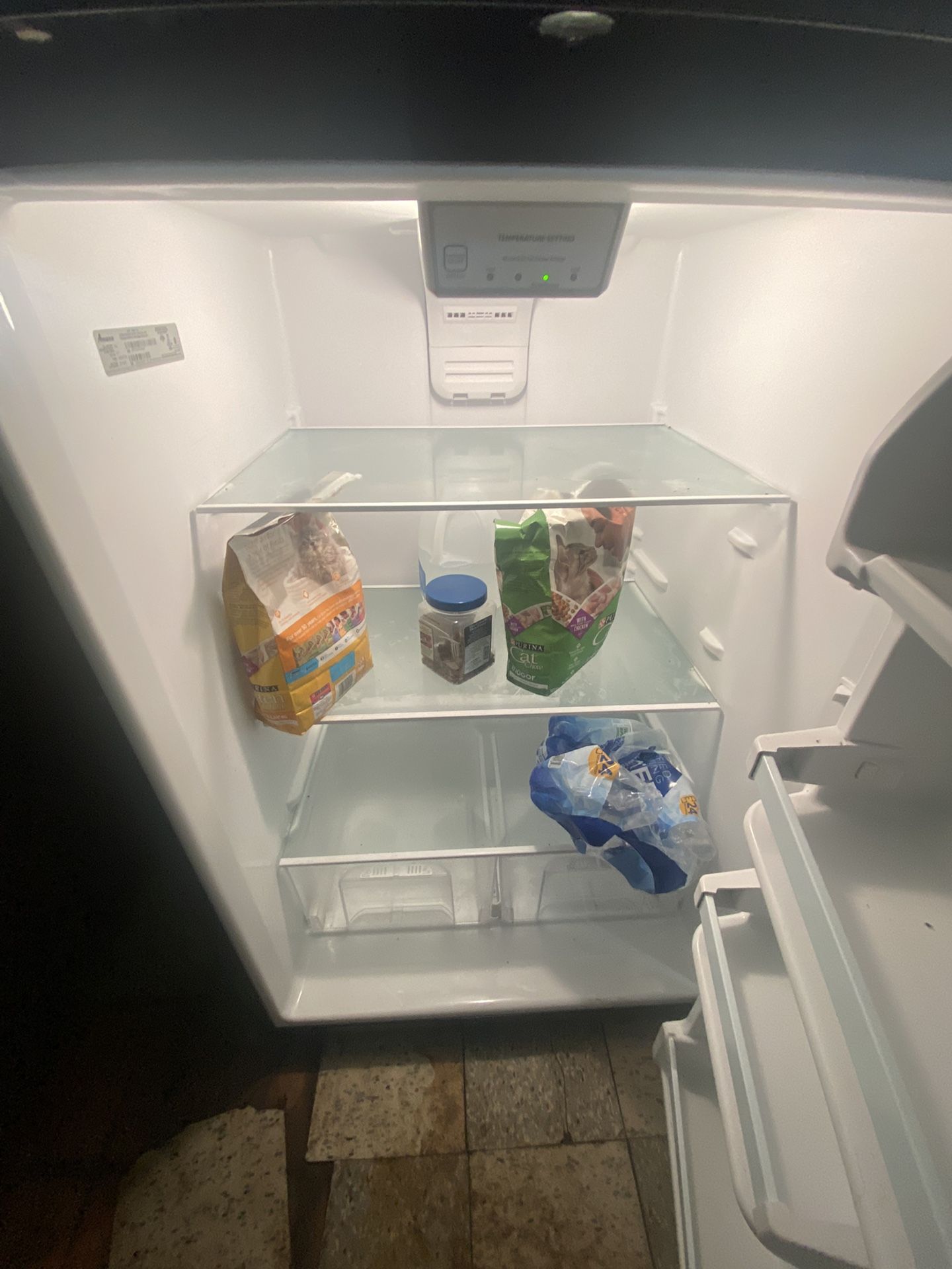 Amana Refrigerator