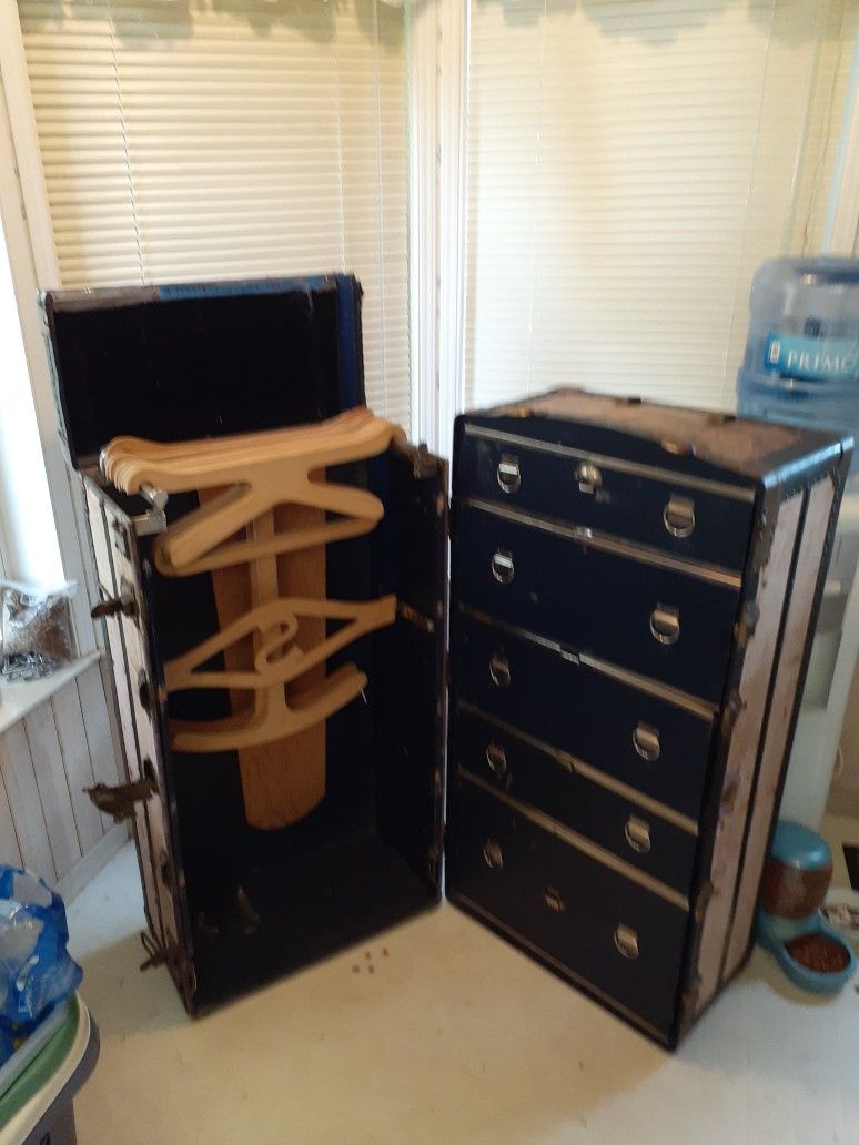 Colonial Bockstege Must Sell