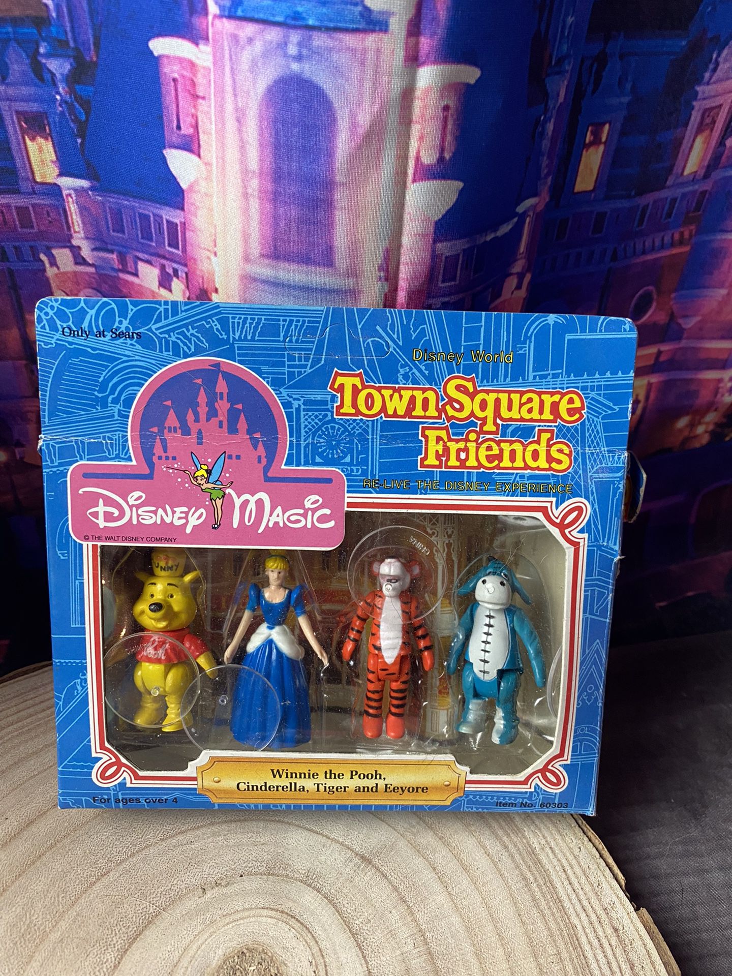 Disney World Town Square Friends Winnie The Pooh, Cinderella , Tigger & Eeyore