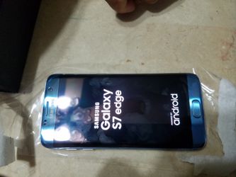 Samsung galaxy s7 edge with vr Thumbnail