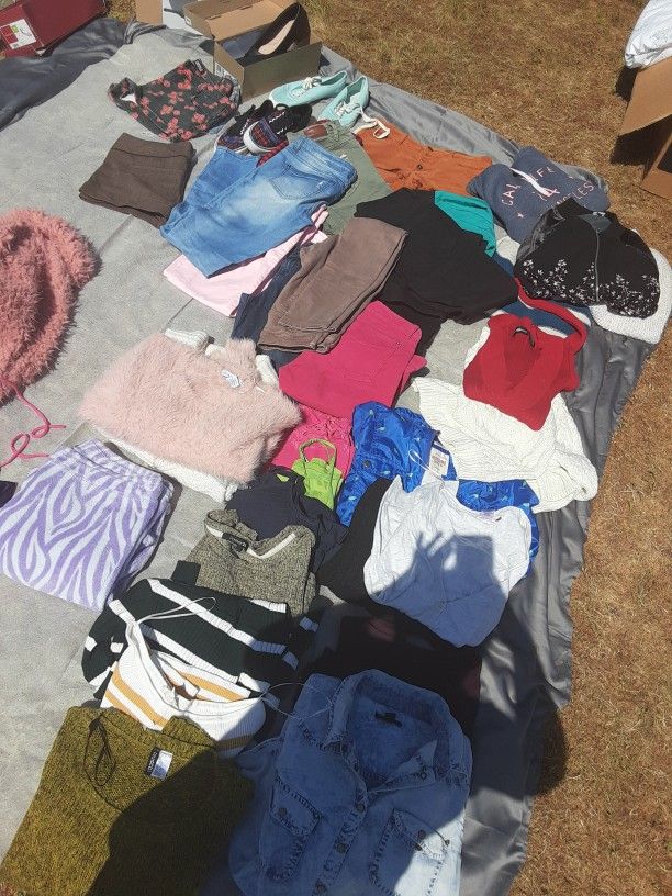 Womens Clothes $3 , $5, $7, $10