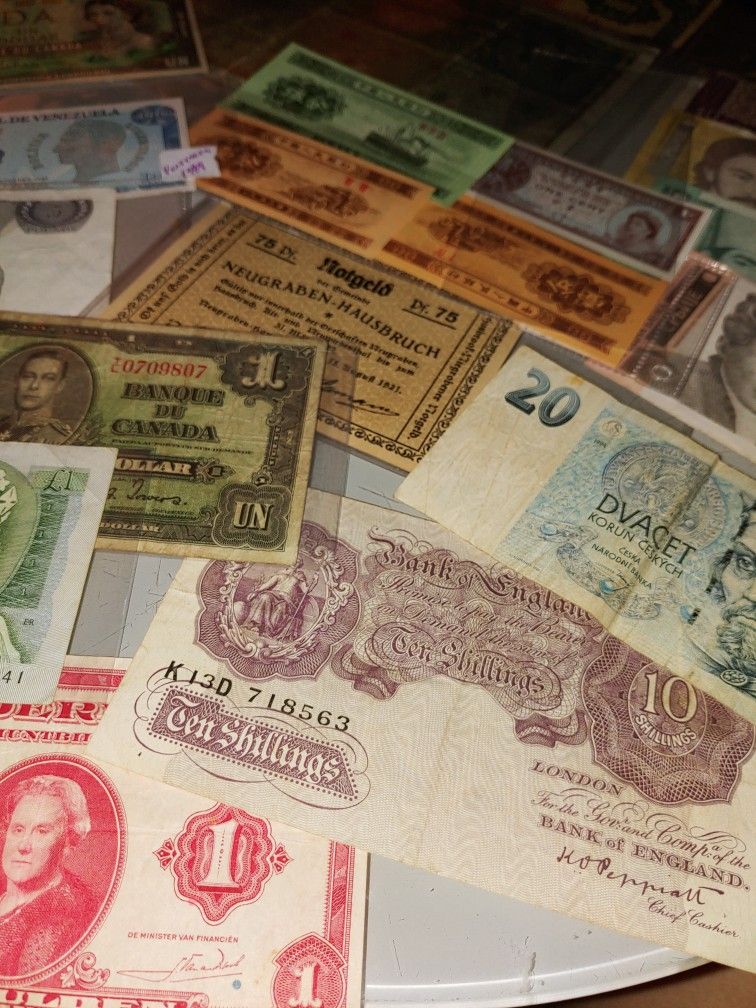 Foreign World Banknotes Currency Collection