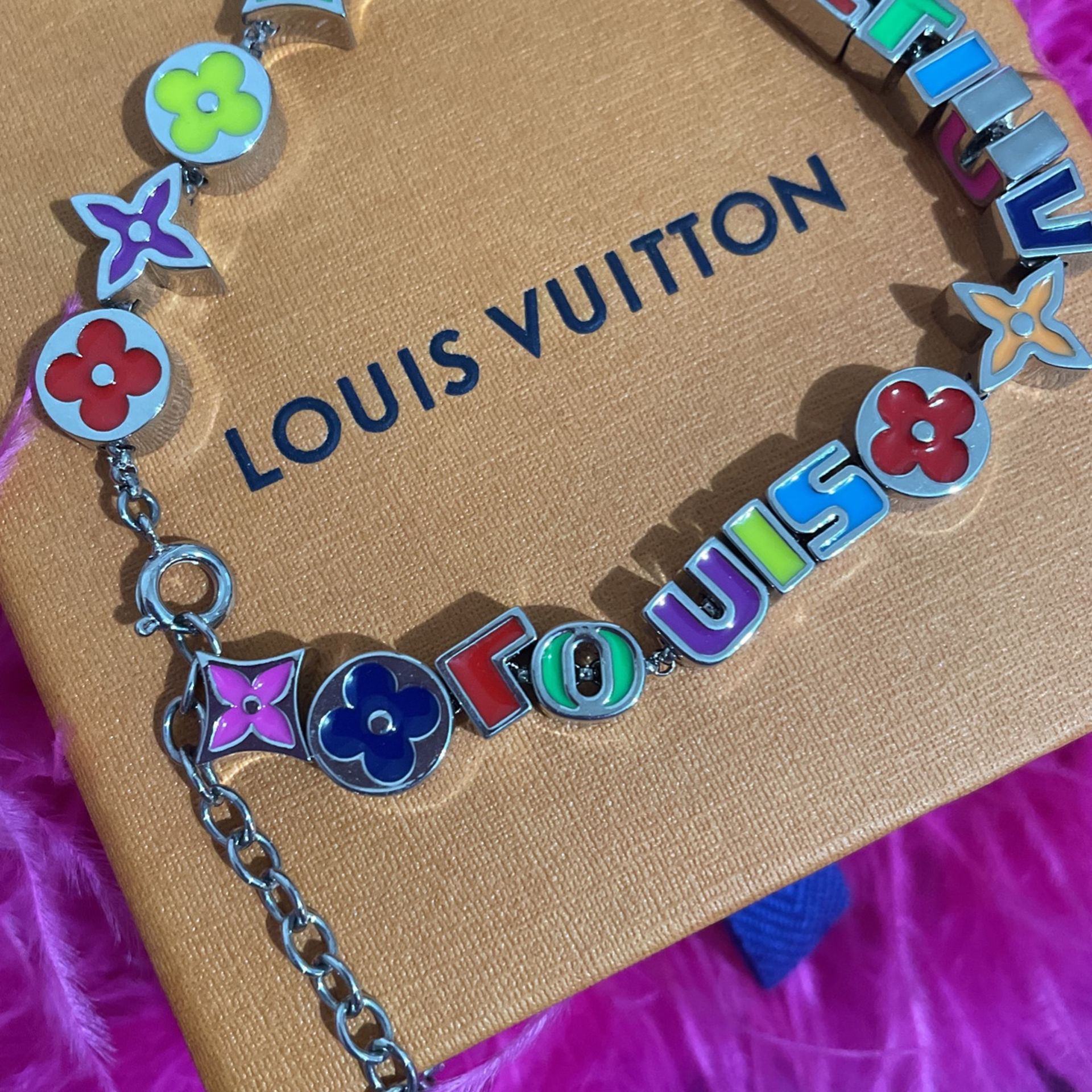 Louis Vuitton , Silver Metal , Rainbow