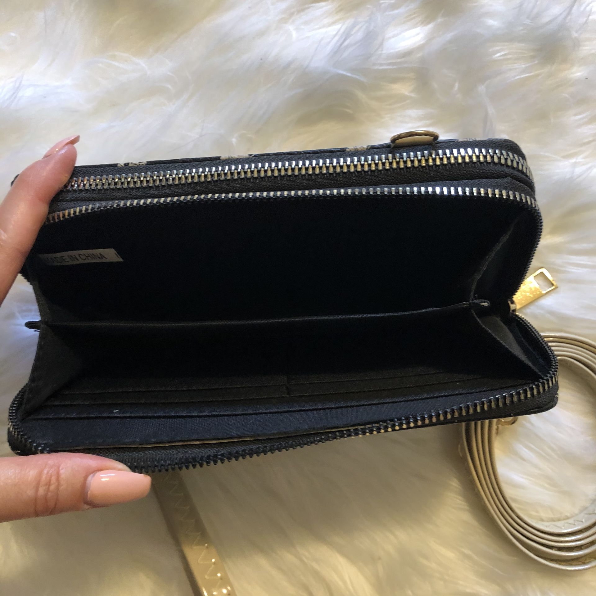 Small Purse Or Wallet Comes With Handle Optional