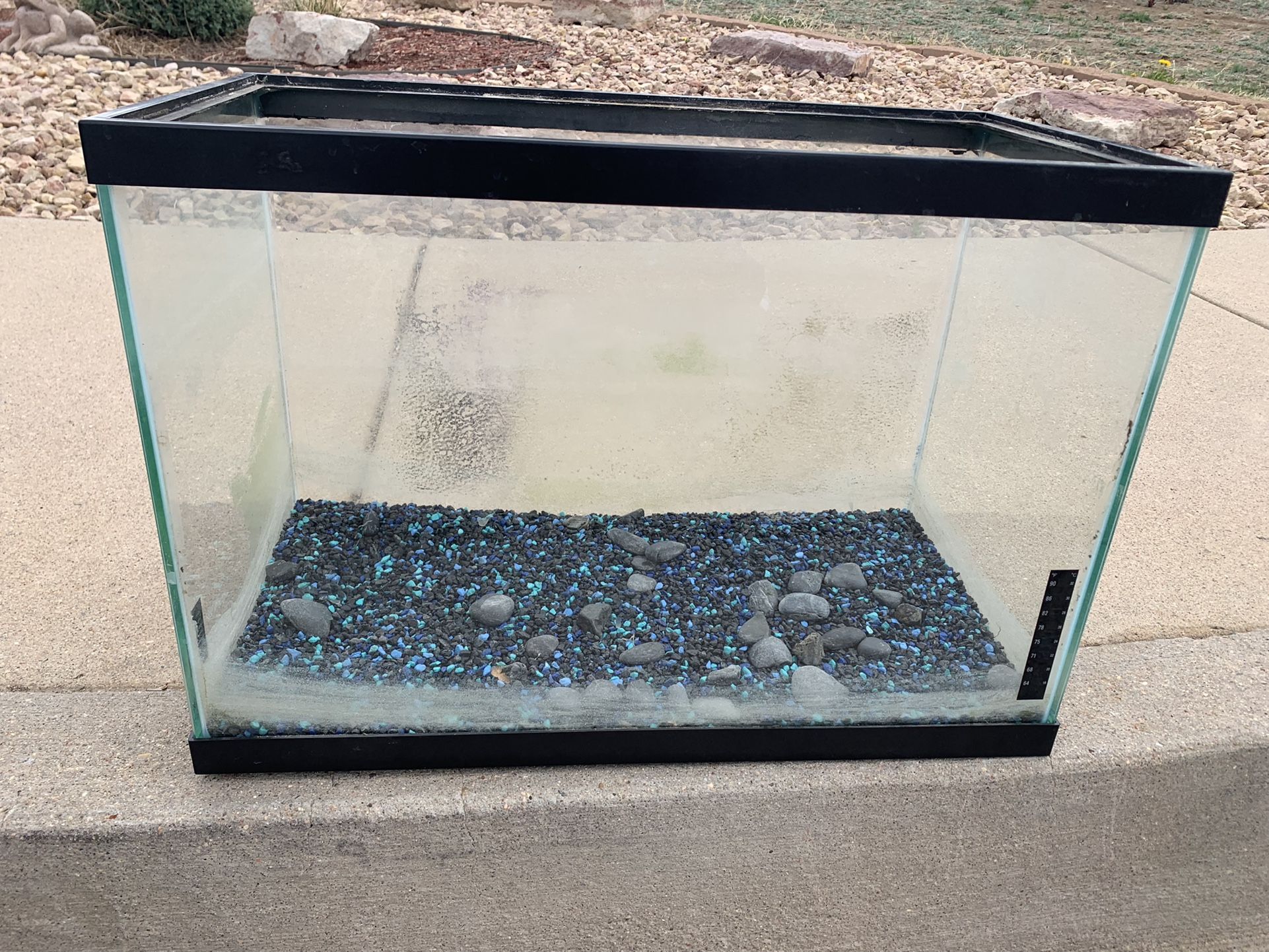 Fish Tank With Gravel No Top