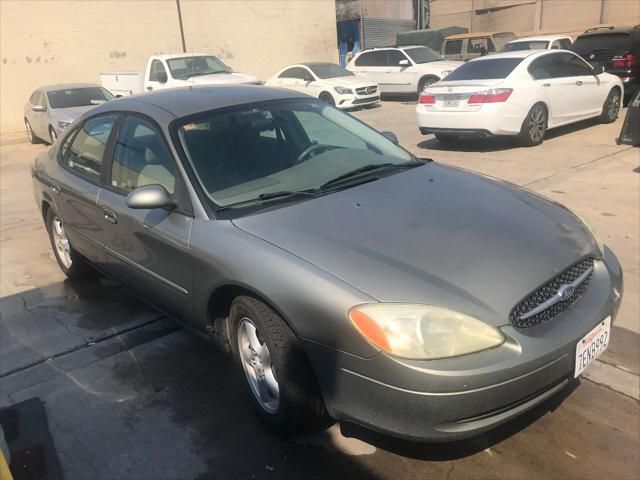 2003 Ford Taurus