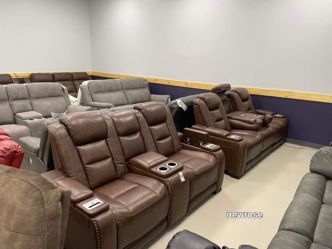 Hot Deal💎 $40 Down...
The Man-Den Mahogany Power Reclining Living Room Set
☆☆Same Day Delivery-In Stock☆☆