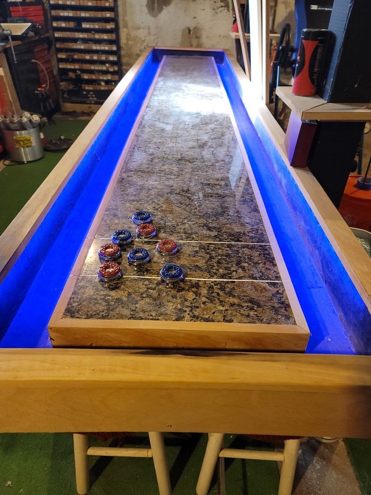 Shuffle board table
