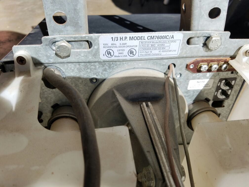 Garage door motor/opener screw drive 1/3 hp model cm7600ic/a for Sale