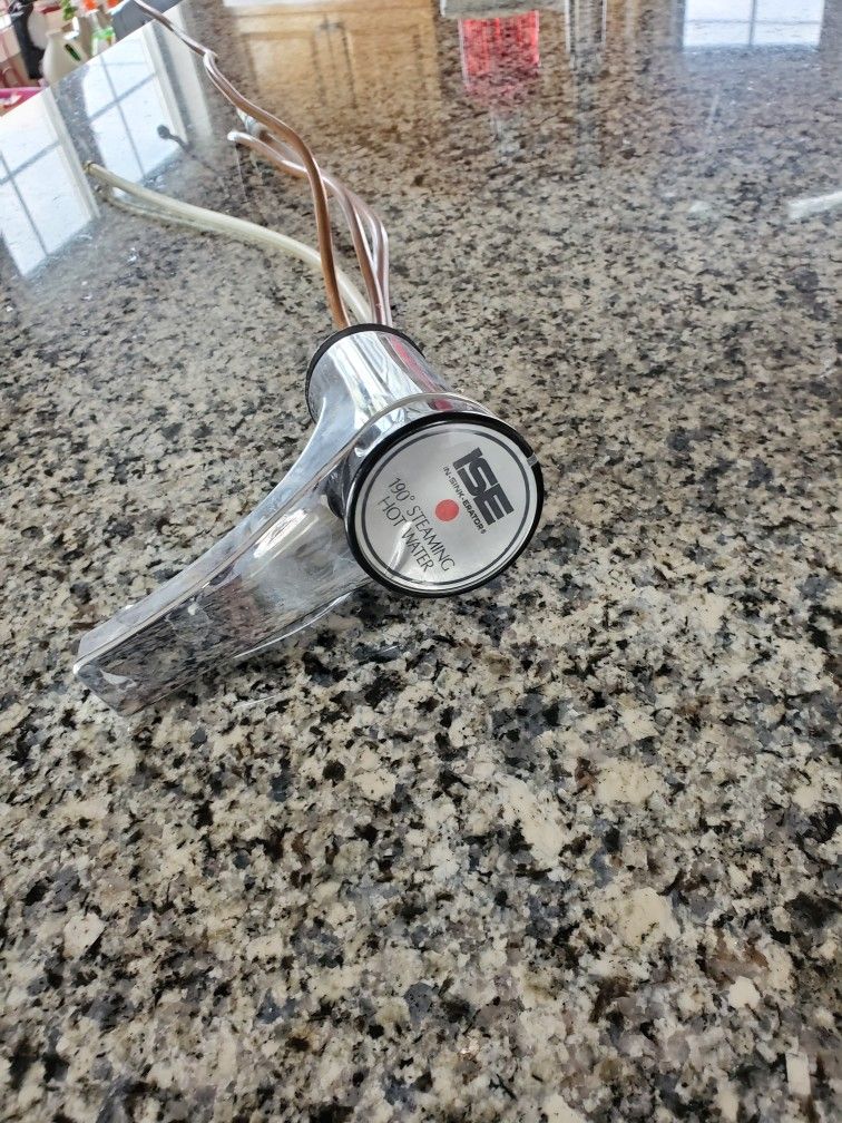 Insinkerator Instant Hot Water Unit