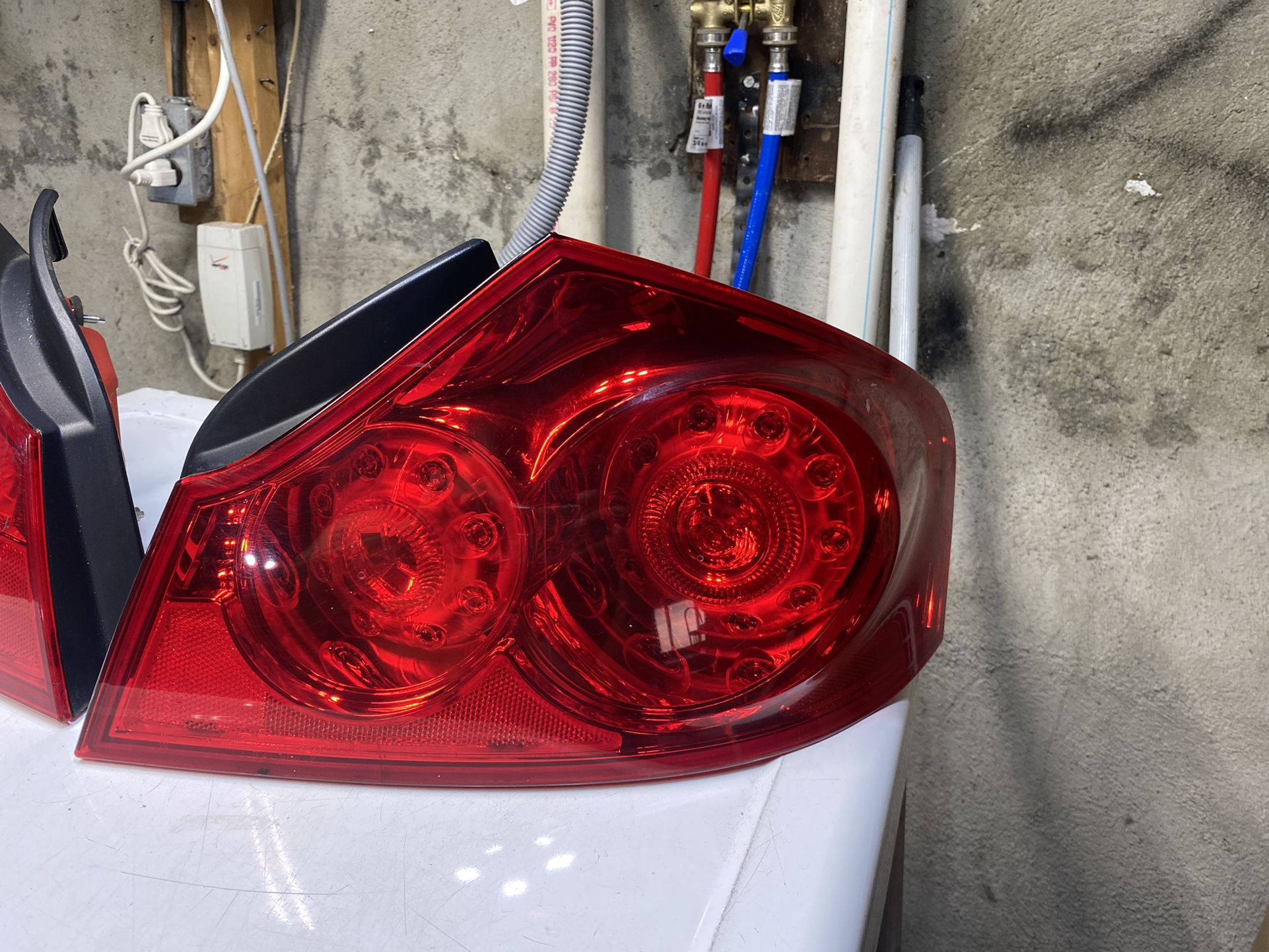 Infinity G35x Taillights 2008 