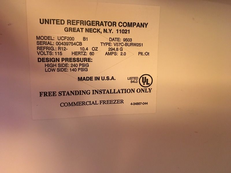 United Commercial Upright Freezer 19.7 cu ft for Sale in Chula Vista