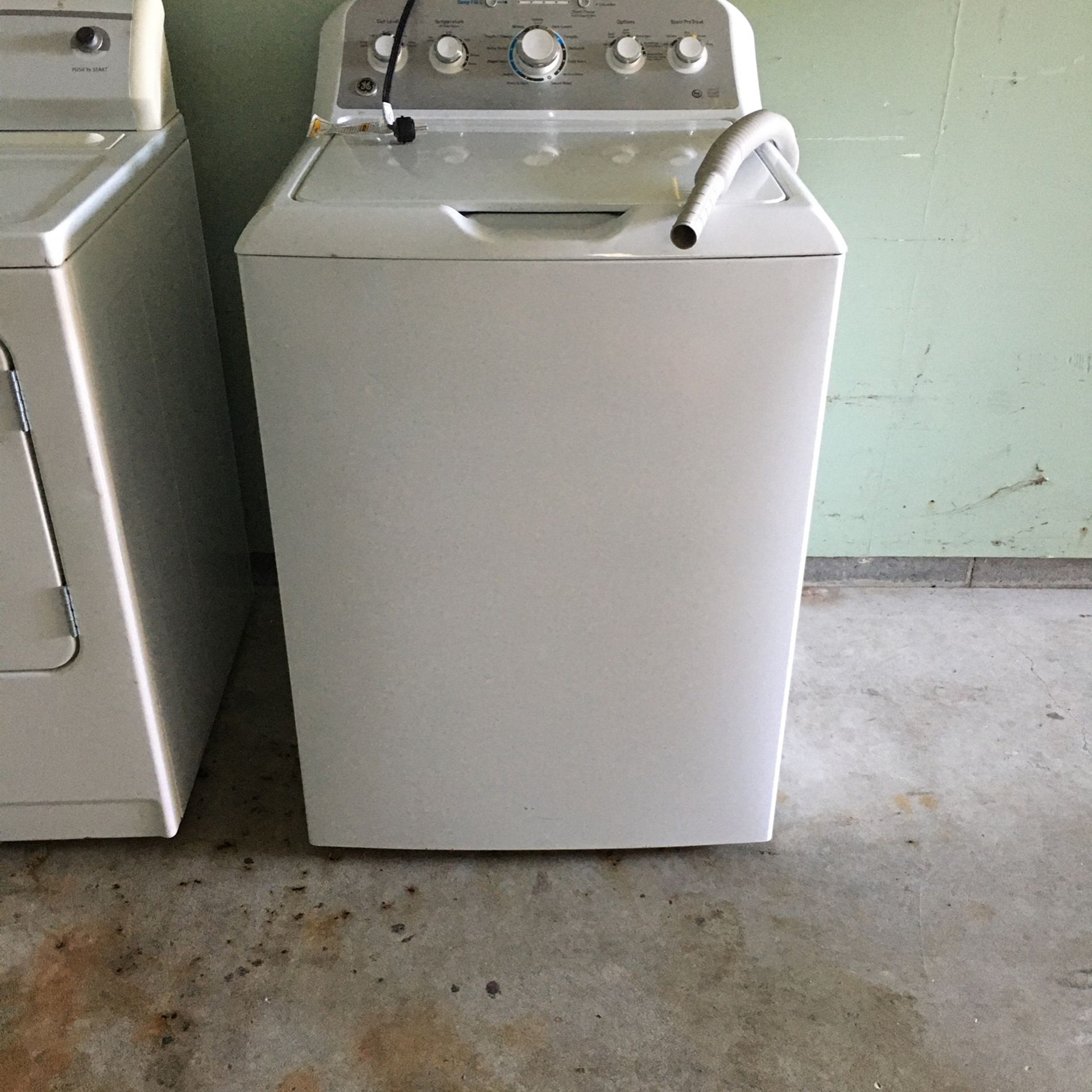Washer GE® 4.6 cu. ft. Capacity Washer with Stainless Steel Basket