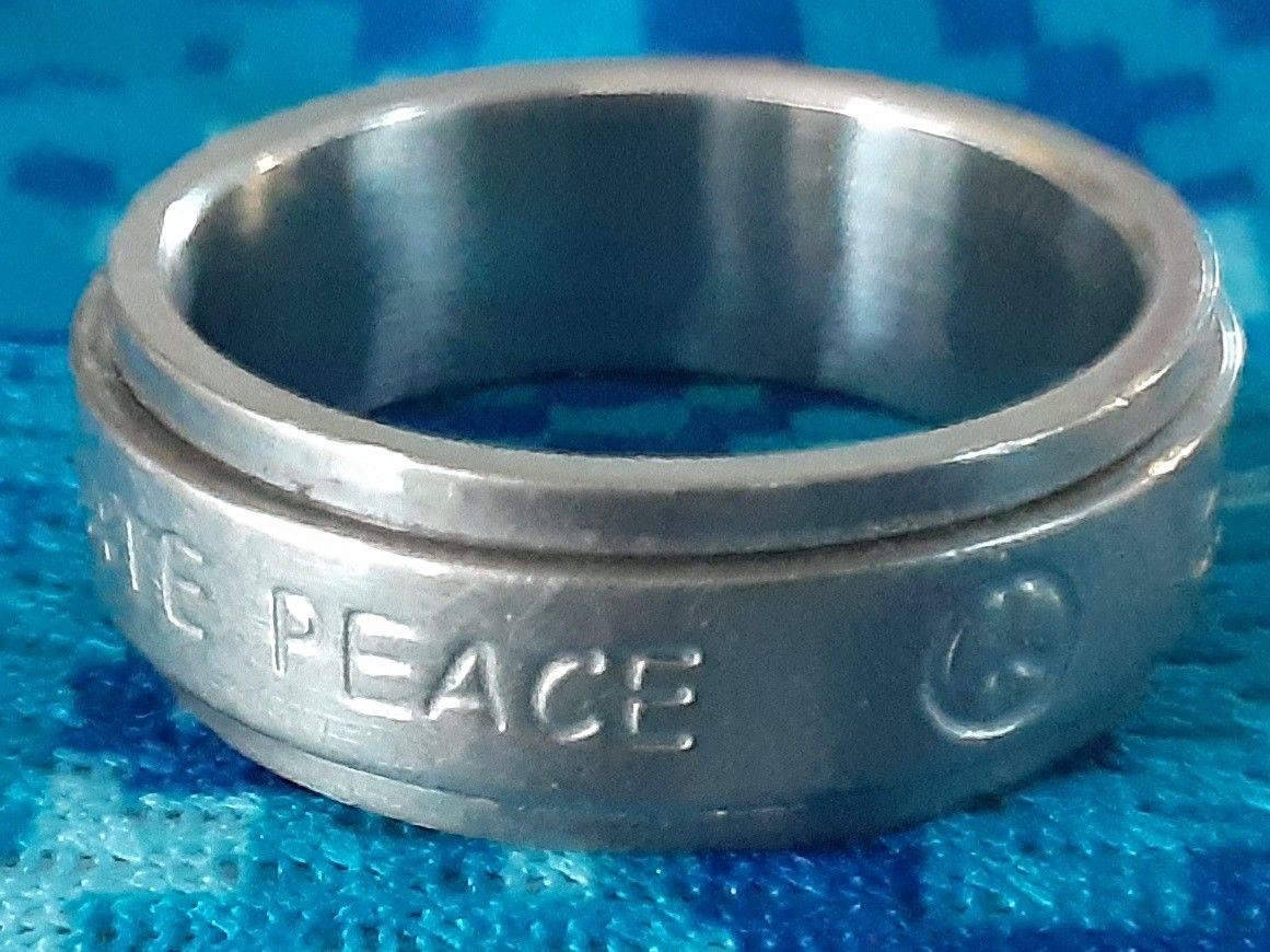 Unisex Stainless
STEEL Peace Wedding Band Ring Size 9 And Half Spinner Ring Unisex