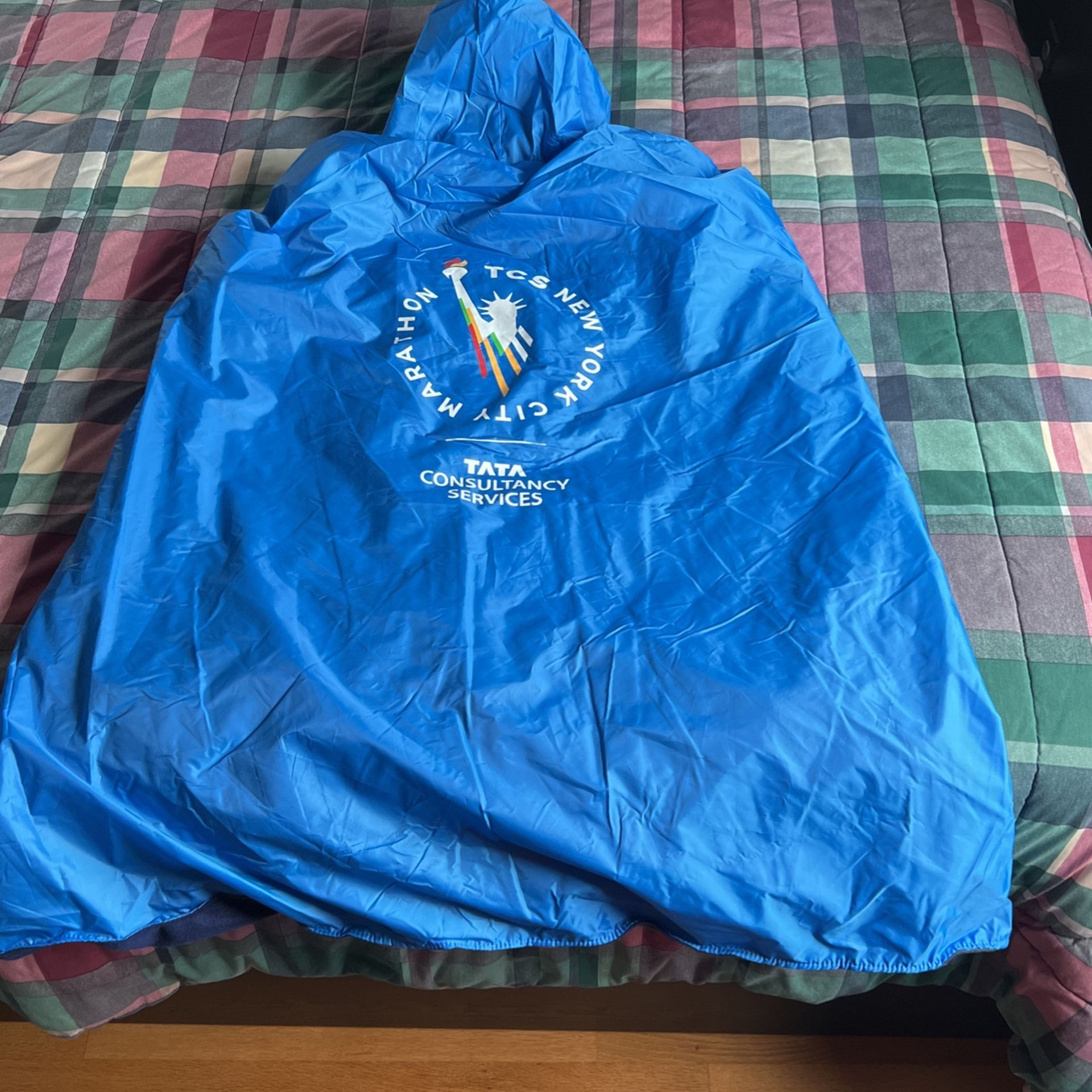 NYC Marathon Poncho 2021