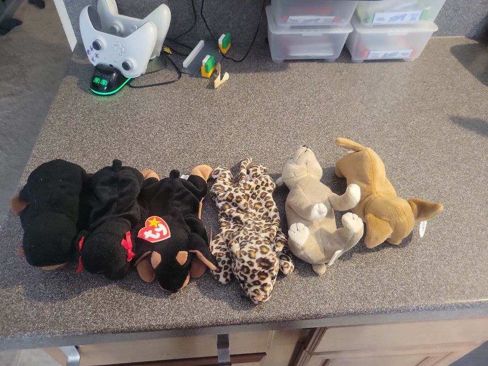 40 TY Beanie Babies