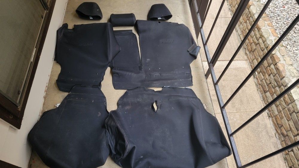 Honda Pilot 2nd Row Seat Covers (20122015) for Sale in Grapevine, TX OfferUp