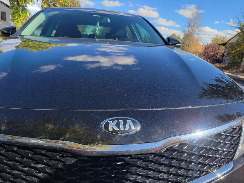 2017 KIA Optima