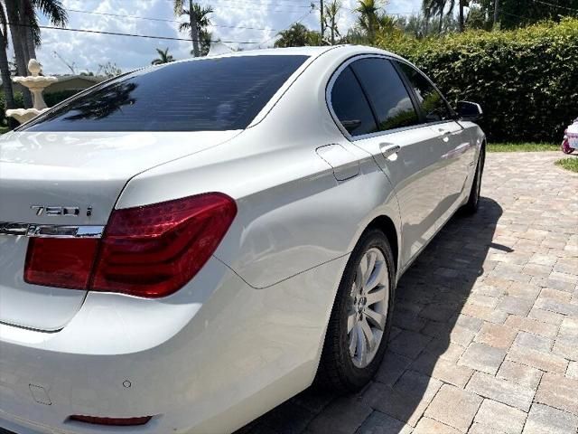 2011 BMW 7-Series