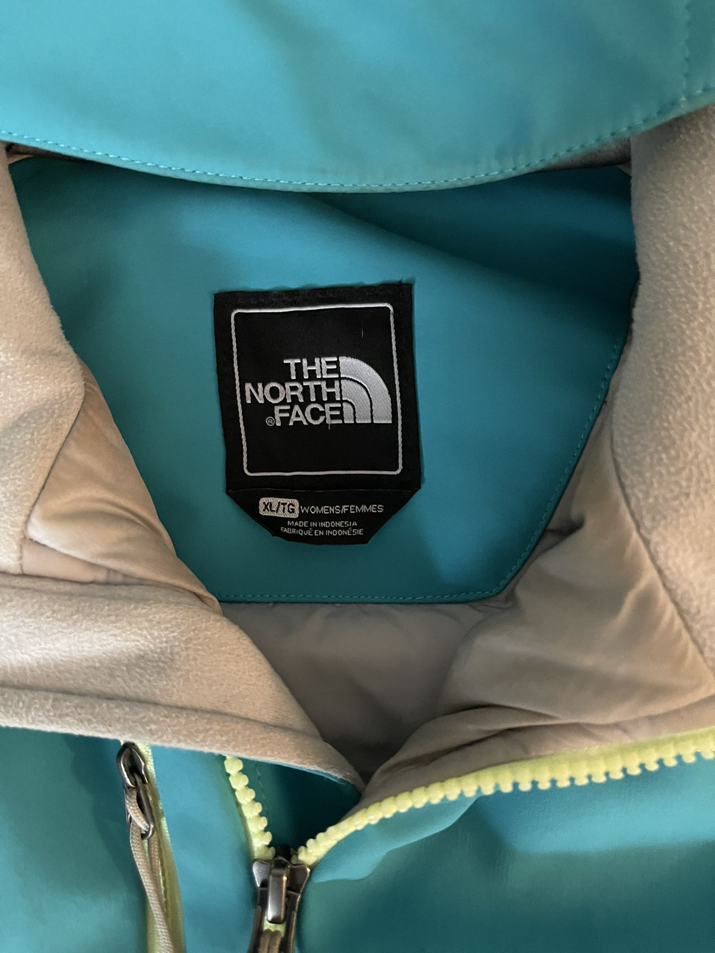 North face Women’s XL Jacket